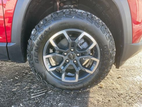 New 2026 Chevrolet Equinox ACTIV w/ Convenience Package III image 32