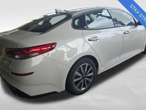 Used 2019 Kia Optima EX image 4