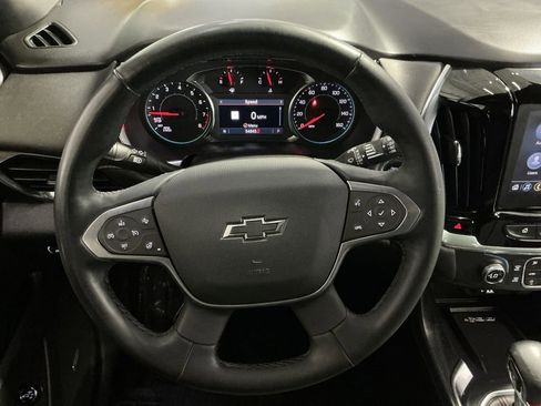 Used 2023 Chevrolet Traverse RS AWD/4WD image 17
