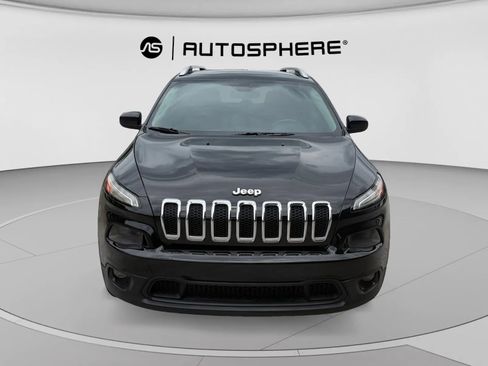 Used 2015 Jeep Cherokee Latitude w/ Comfort/Convenience Group FWD image 1