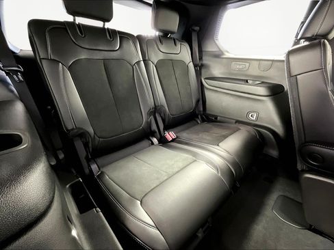 New 2025 Jeep Grand Cherokee L Altitude AWD/4WD image 21