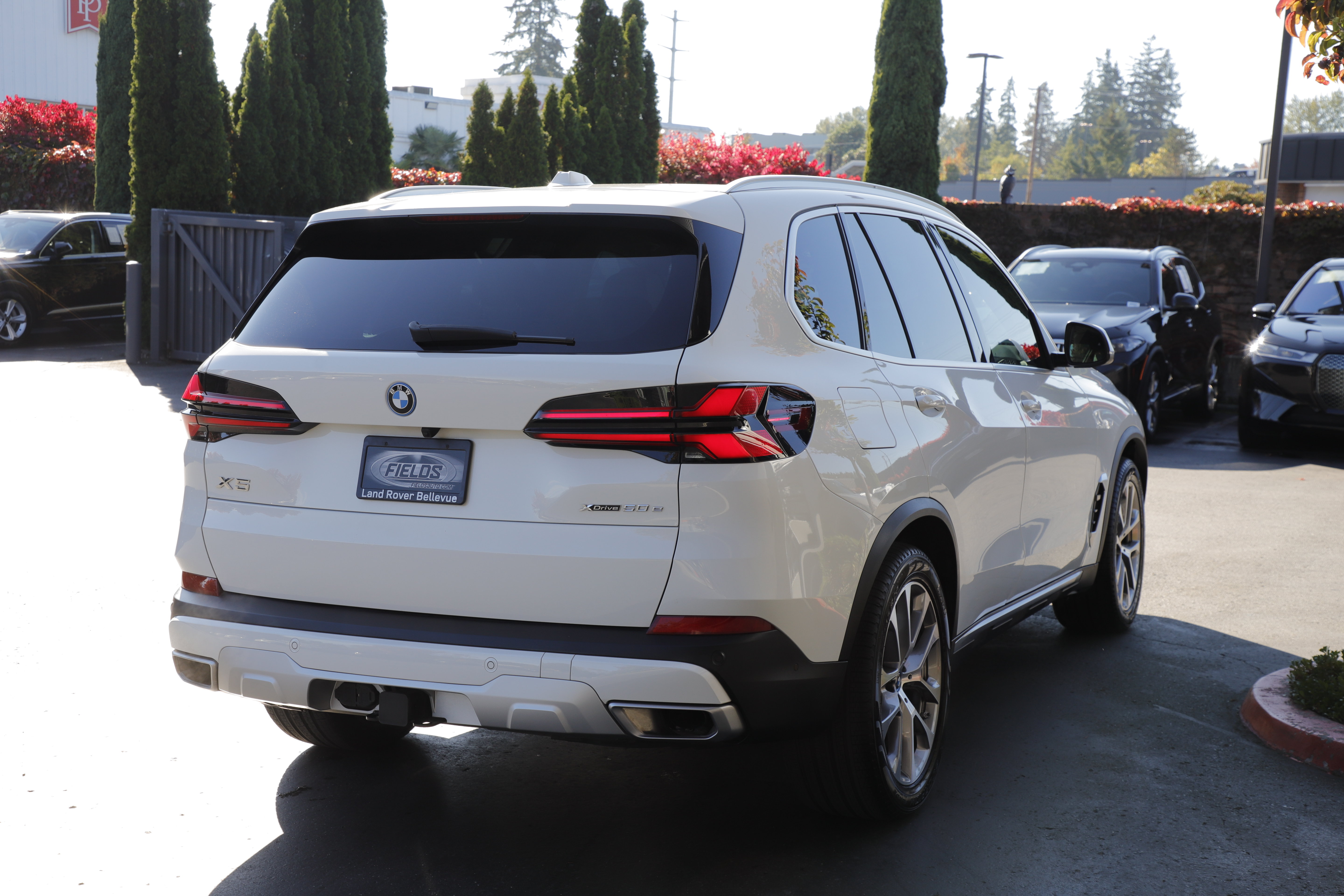 Used 2024 BMW X5 xDrive50e w/ Climate Comfort Package AWD/4WD image 8