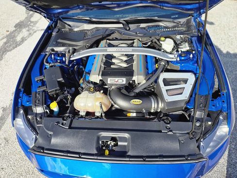 Used 2017 Ford Mustang GT image 12