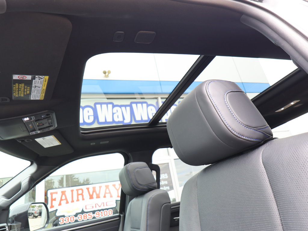 Used 2023 Toyota Tundra Platinum w/ Advanced Package AWD/4WD image 25