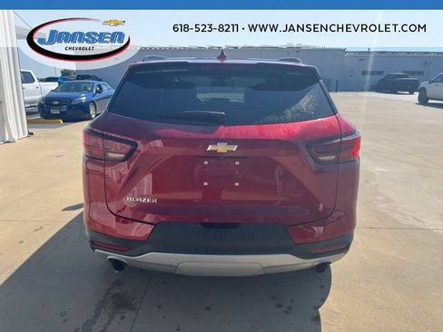 Used 2024 Chevrolet Blazer LT w/ Convenience Package FWD image 5