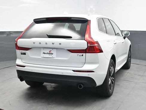 Used 2021 Volvo XC60 T6 Momentum AWD/4WD image 7