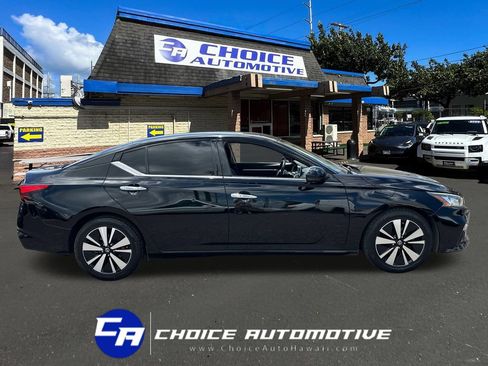 Used 2020 Nissan Altima 2.5 SL FWD image 9