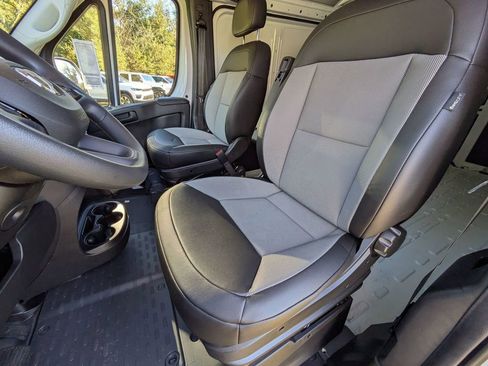 New 2026 RAM ProMaster 1500 w/ Convenience Group FWD image 27