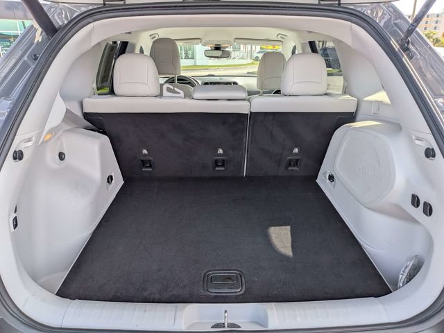 Used 2019 Jeep Cherokee Limited w/ Technology Group FWD image 13