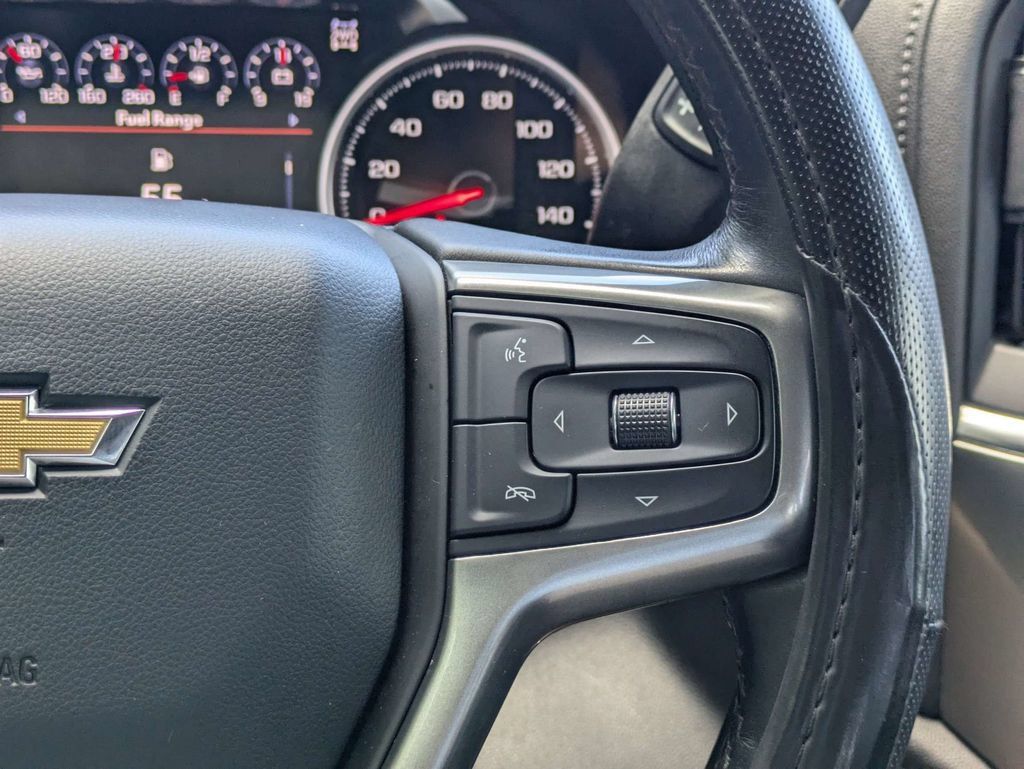 Used 2021 Chevrolet Silverado 1500 LTZ w/ LTZ Premium Package AWD/4WD image 28