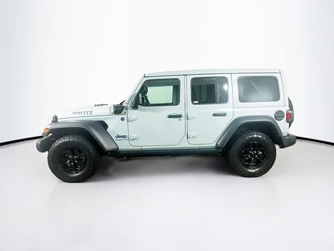 Used 2023 Jeep Wrangler Unlimited w/ Sun & Screen Package AWD/4WD image 4