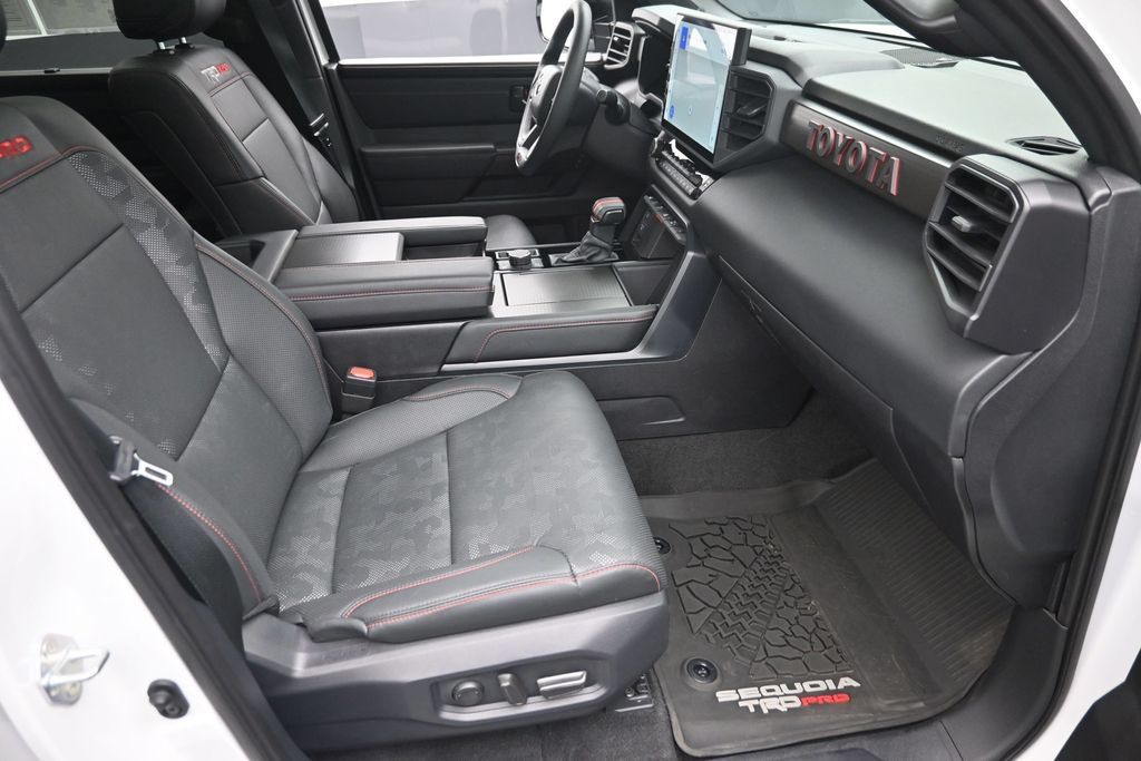 Used 2025 Toyota Sequoia TRD Pro AWD/4WD image 9