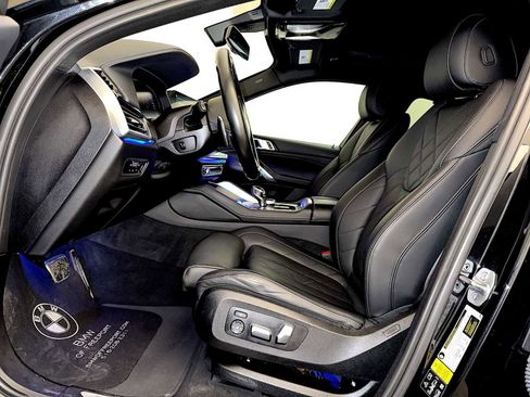 Certified 2023 BMW X6 xDrive40i w/ Executive Package image 9
