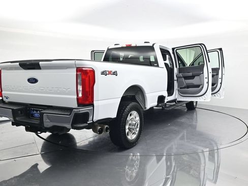Used 2025 Ford F350 XLT AWD/4WD image 57