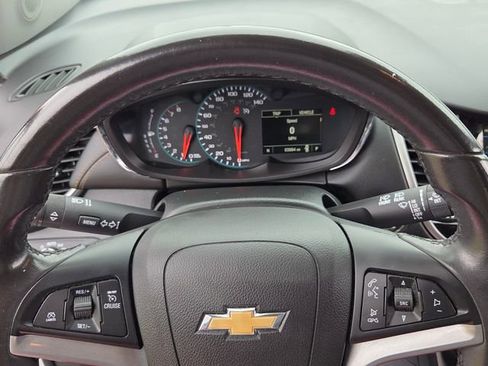 Used 2019 Chevrolet Trax LT w/ LT Convenience Package AWD/4WD image 22