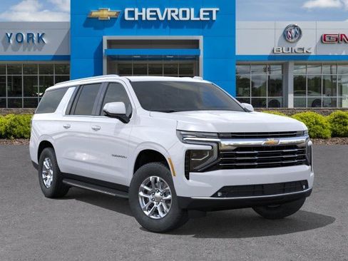 New 2026 Chevrolet Suburban LT AWD/4WD image 7