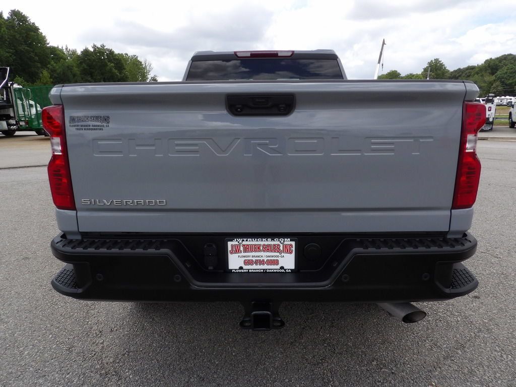 Used 2024 Chevrolet Silverado 2500 W/T RWD image 6