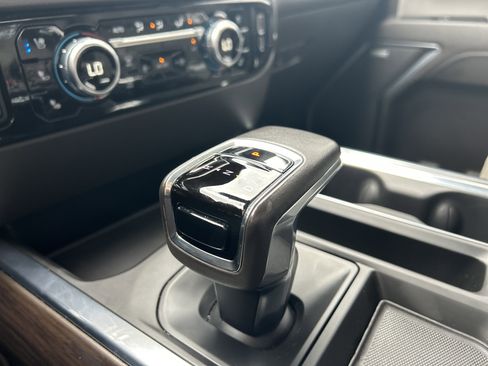 Used 2022 GMC Sierra 1500 SLT w/ SLT Premium Plus Package image 16