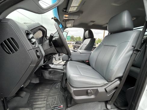 Used 2015 Ford F350 XL w/ Power Equipment Group AWD/4WD image 17