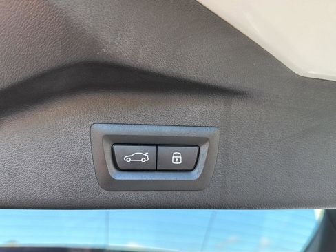 Used 2025 BMW X5 xDrive40i w/ Climate Comfort Package AWD/4WD image 35