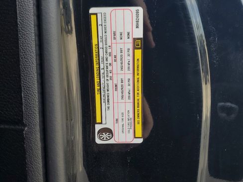 Used 2021 Dodge Challenger R/T Scat Pack RWD image 28