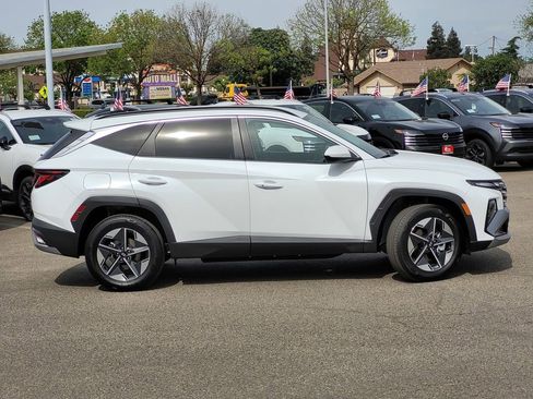 New 2026 Hyundai Tucson SEL image 3