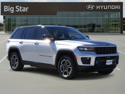 Used 2022 Jeep Grand Cherokee Trailhawk image 6