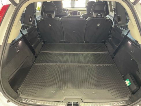 Used 2025 Volvo XC90 B5 Plus w/ Protection Package Premier AWD/4WD image 35