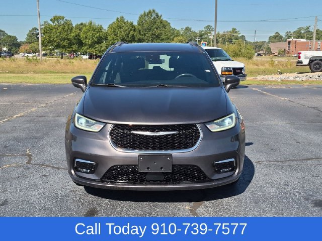 Used 2022 Chrysler Pacifica Touring FWD image 8