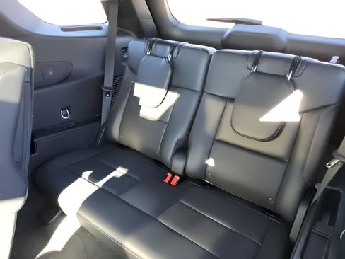 Used 2025 Ford Explorer ST w/ Sun And Sound Package AWD/4WD image 29