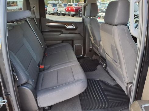 Used 2024 Chevrolet Silverado 1500 LT image 15