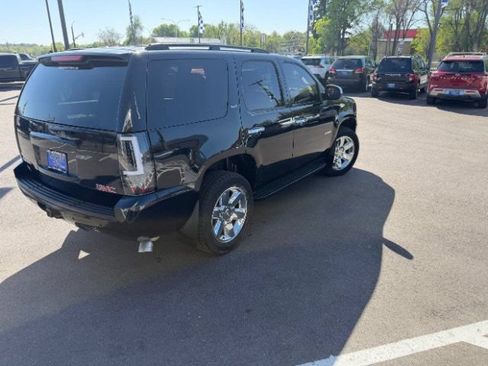 Used 2012 GMC Yukon SLT w/ SLT Chrome Package AWD/4WD image 11