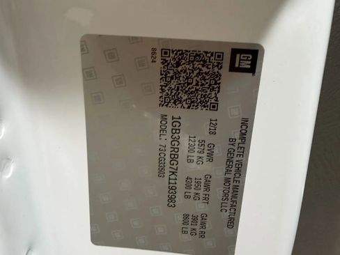 Used 2019 Chevrolet Express 3500 w/ School Bus Package image 57