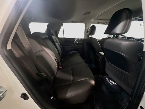 Used 2020 Toyota 4Runner Venture w/ Moonroof Package AWD/4WD image 21
