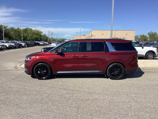 Used 2022 Kia Carnival SX Prestige FWD image 2