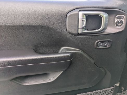 Used 2019 Jeep Wrangler Unlimited Sport S image 10