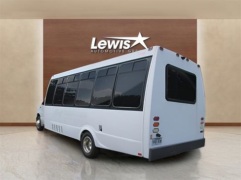 Used 2003 Ford E-450 and Econoline 450 image 5