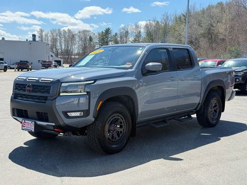 Used 2026 Nissan Frontier PRO-4X w/ Pro-4x Convenience Package image 1