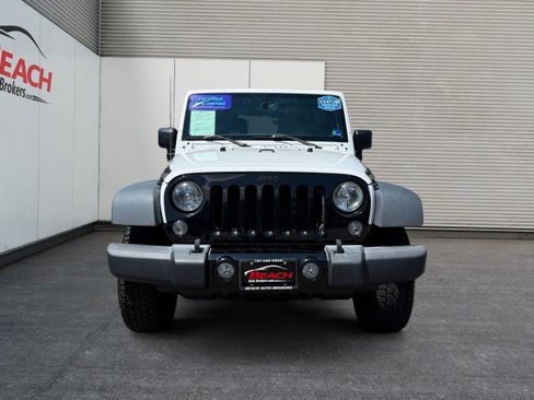 Used 2016 Jeep Wrangler Sport AWD/4WD image 7