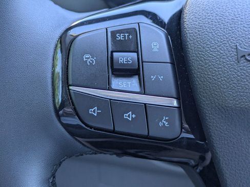 Used 2024 Ford Escape SE FWD image 15