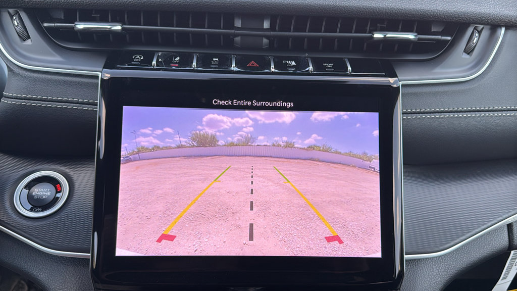 New 2027 Jeep Grand Cherokee Laredo RWD image 23