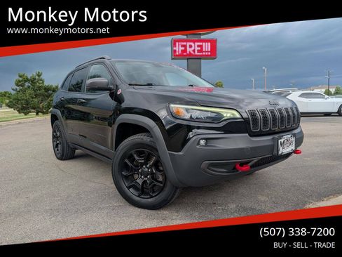 Used 2019 Jeep Cherokee Trailhawk AWD/4WD image 1