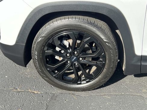 Certified 2019 GMC Terrain SLE w/ Driver Convenience Package image 9