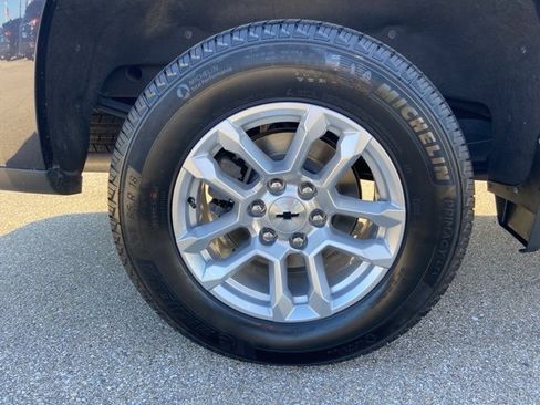 Used 2023 Chevrolet Silverado 1500 RST image 7