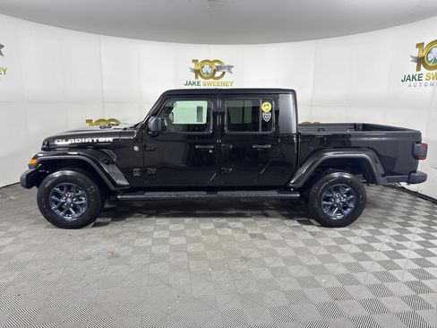 New 2026 Jeep Gladiator Sport image 4