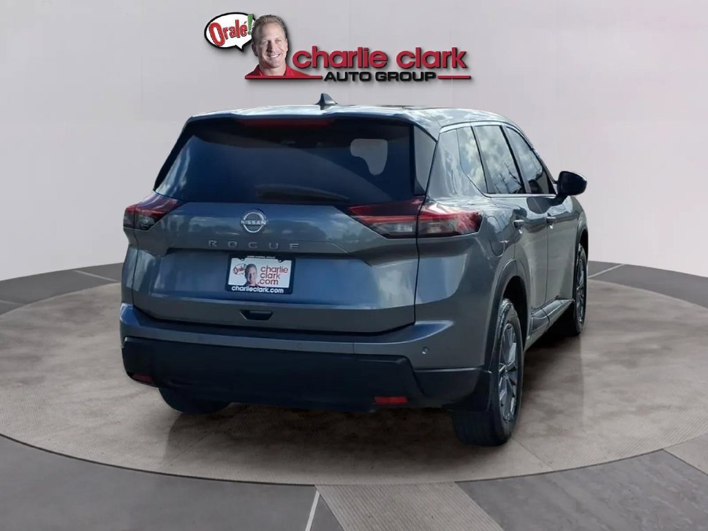 Used 2024 Nissan Rogue S FWD image 5