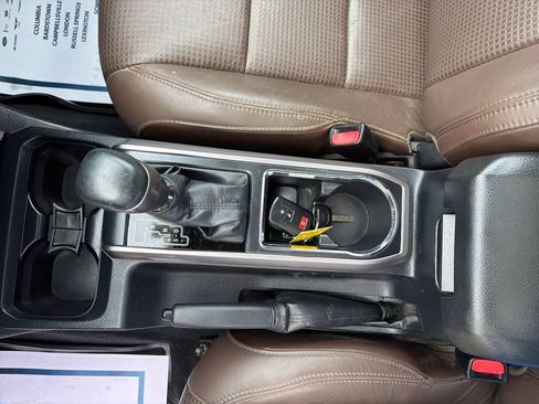 Used 2017 Toyota Tacoma Limited AWD/4WD image 18