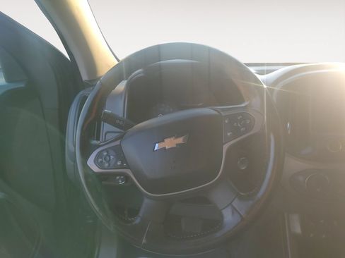 Used 2022 Chevrolet Colorado Z71 AWD/4WD image 12