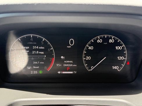 Used 2025 Honda Odyssey Touring image 35