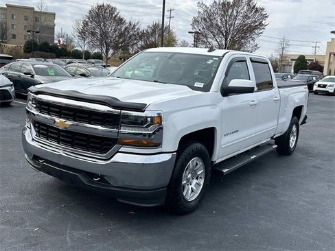 Used 2018 Chevrolet Silverado 1500 LT w/ Trailering Package image 8